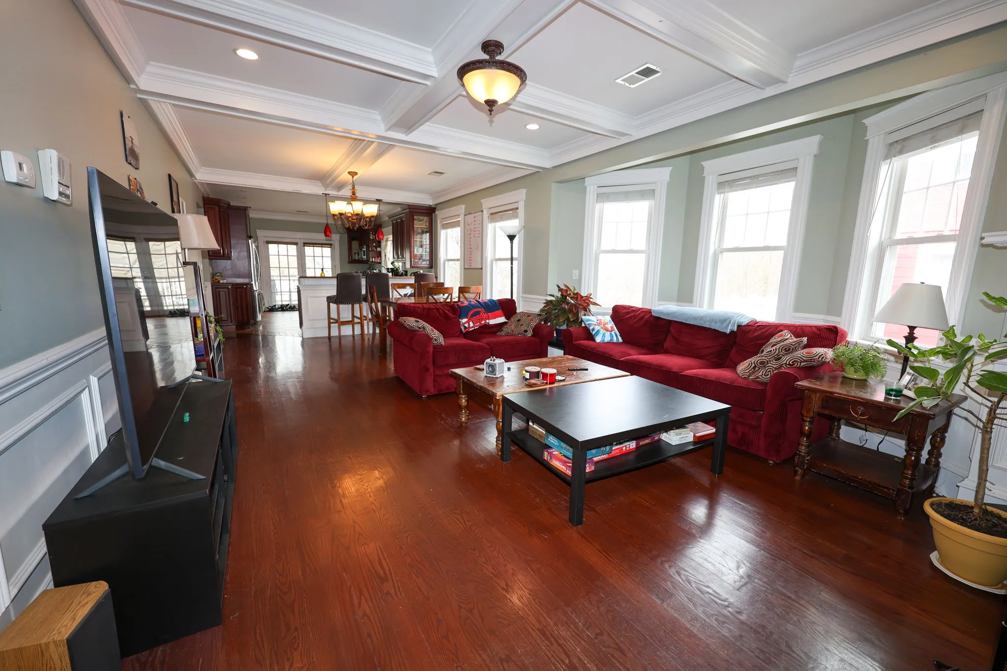 127 Nonantum St, Oak Square