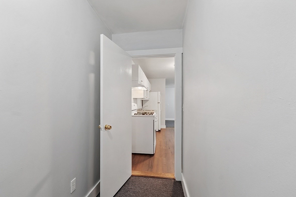 31 Mill St, Pepperell