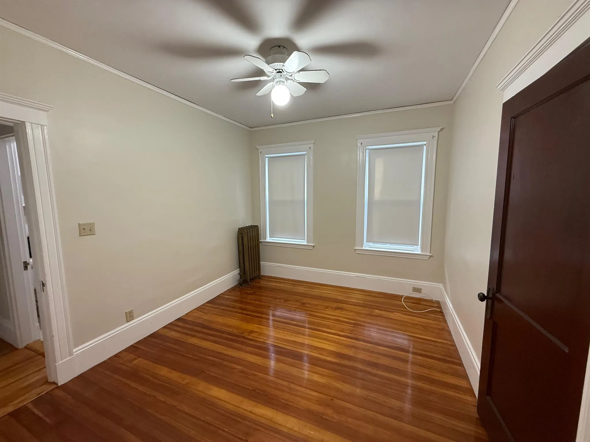 76 Powder House Boulevard, Tufts