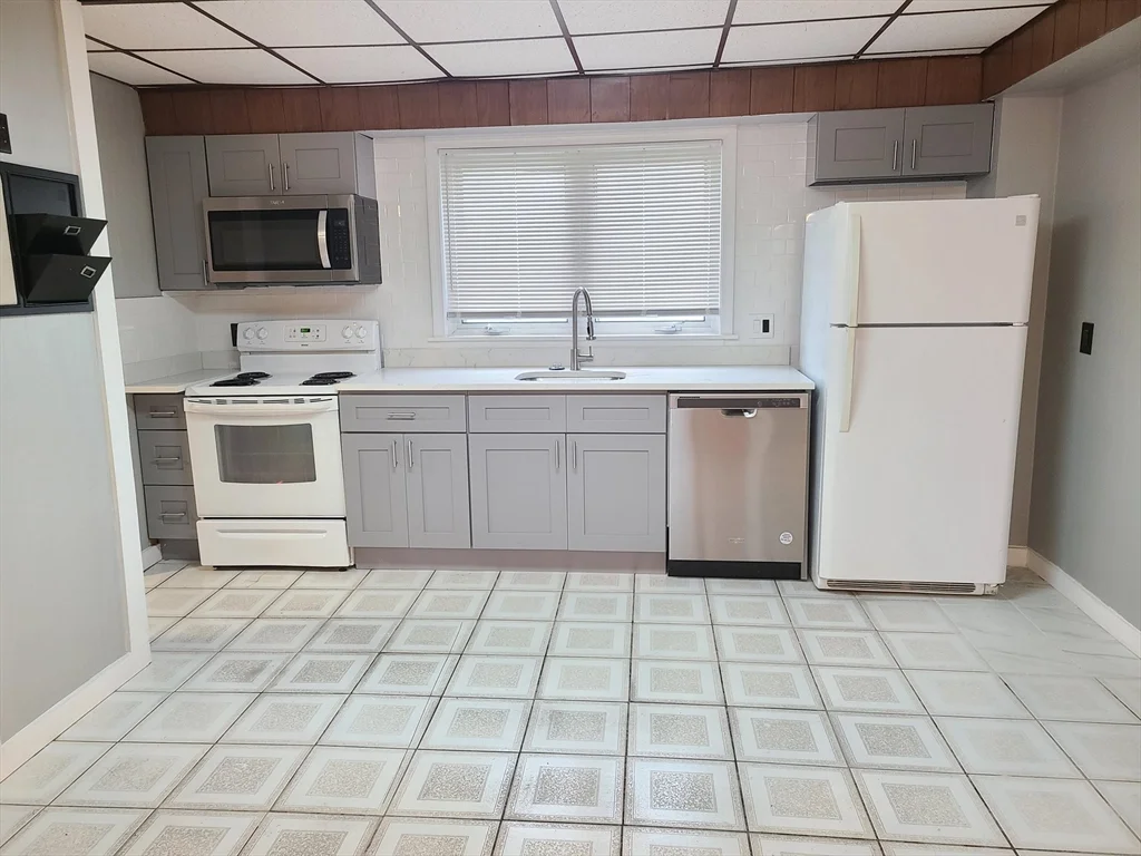 17 Stearns St, Malden