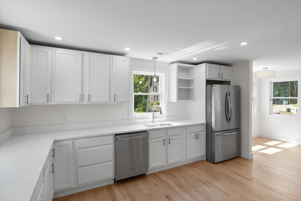 3 Cummings Cir, Randolph