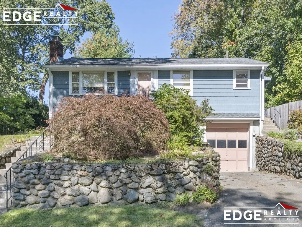 105 Hamilton Rd, Cedarwood