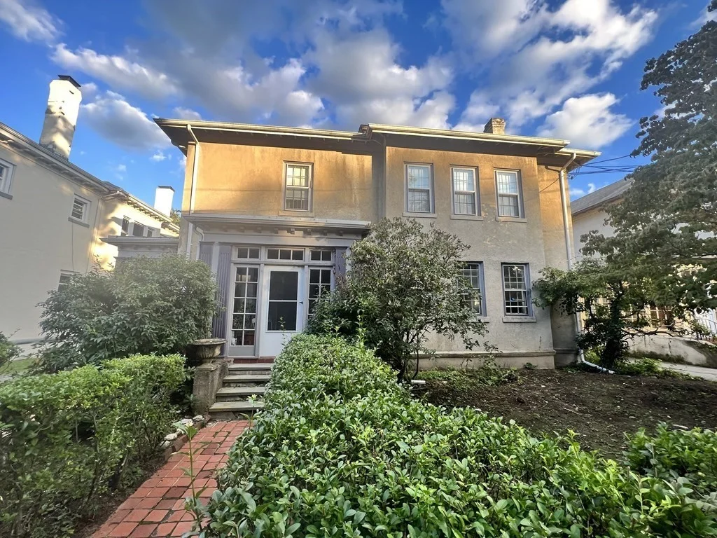 67 Green St, North Brookline