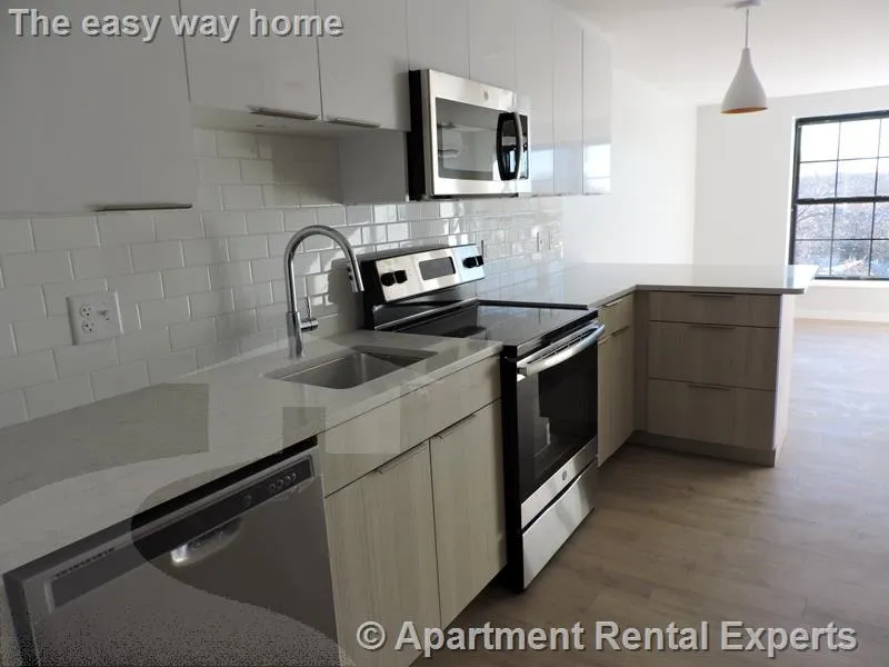 10 Soden St, Central Square