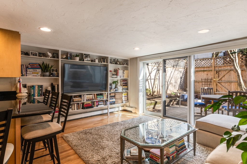 18 Dartmouth Pl, South End