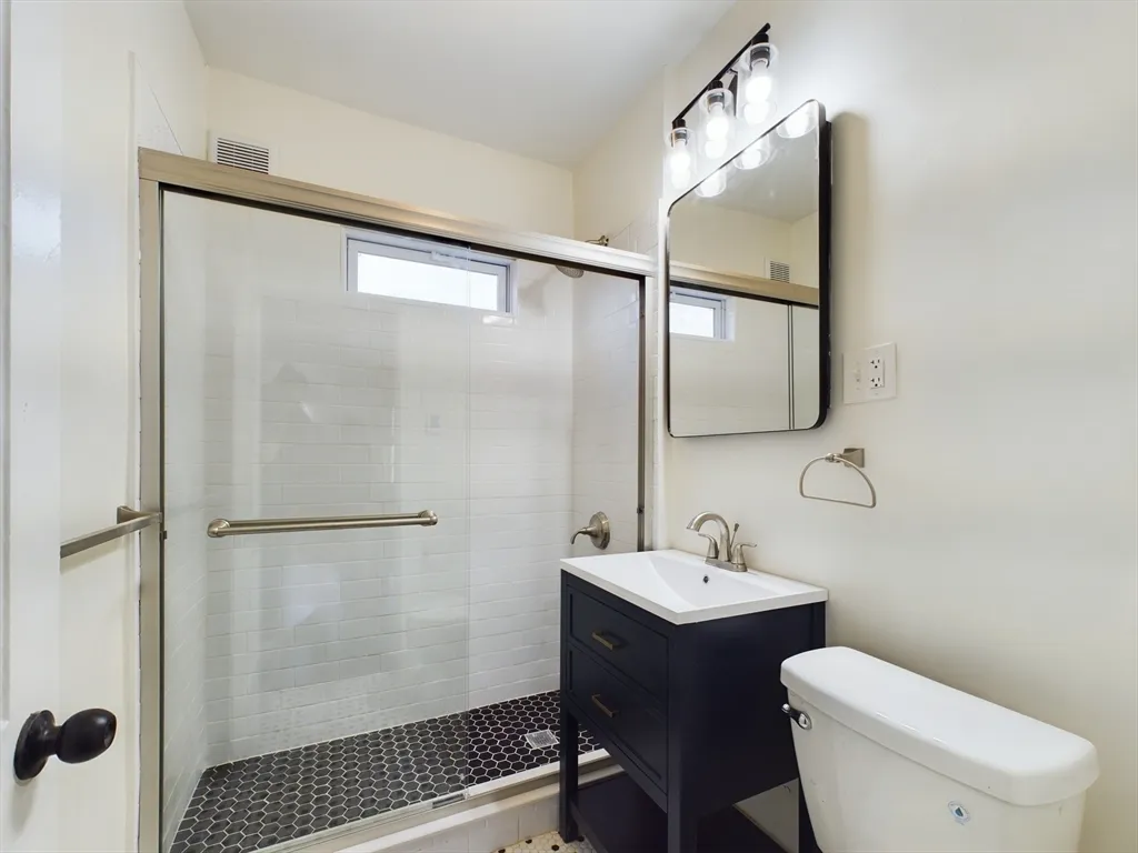 160 Williams St, Jamaica Plain