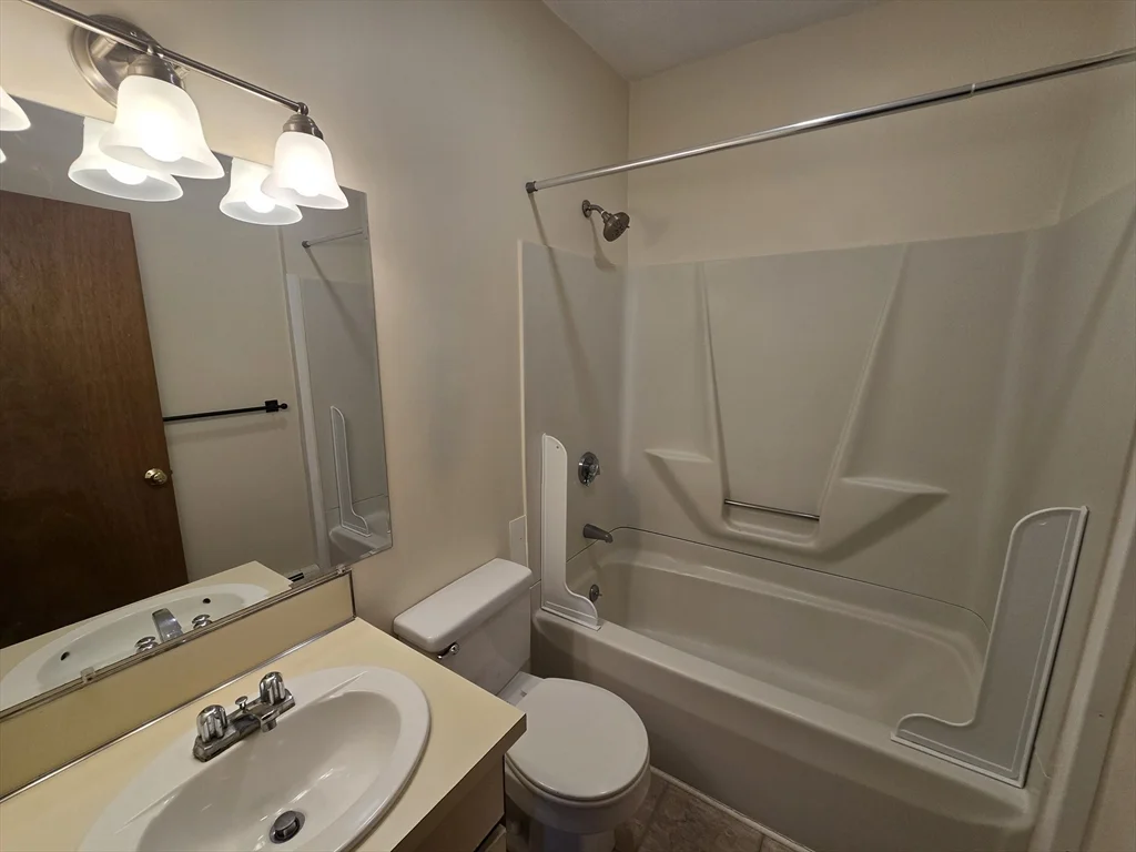 17 Grafton St, Quincy