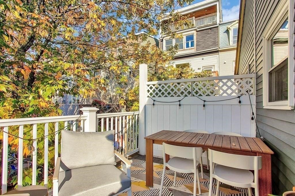 66 Telegraph St, South Boston