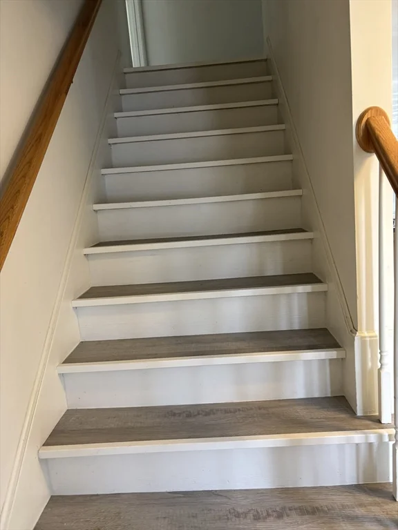 13 Navajo Rd, Worcester