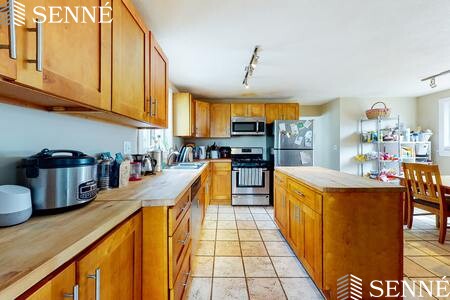 124 Walnut St, Winter Hill