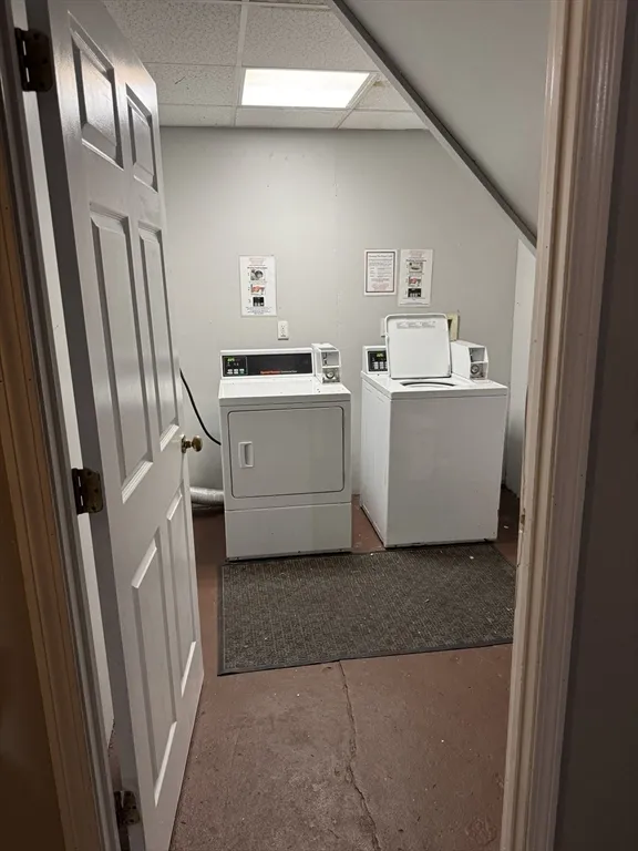 129 South Elm St, Bradford