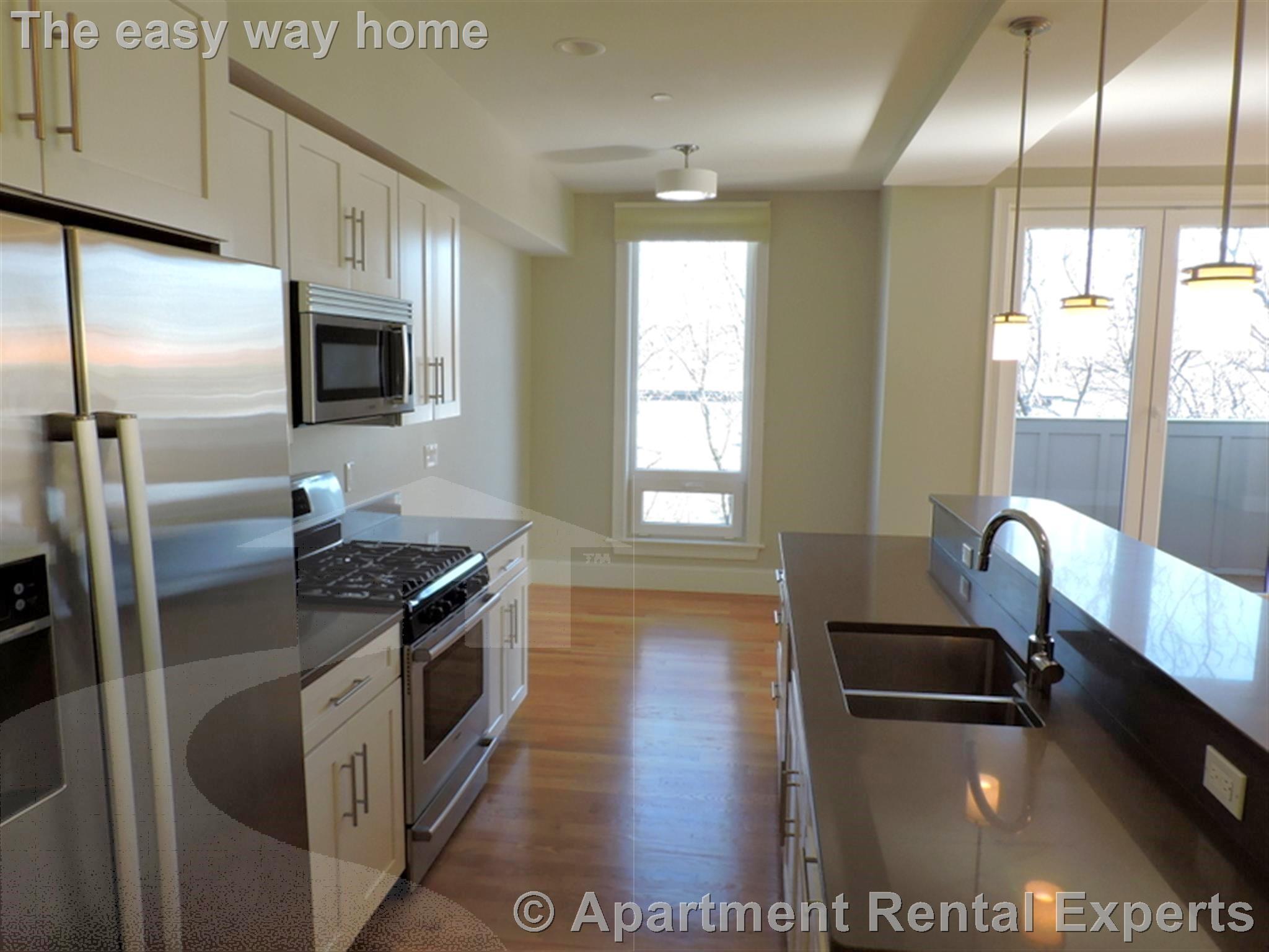 168 Hampshire, Central Square