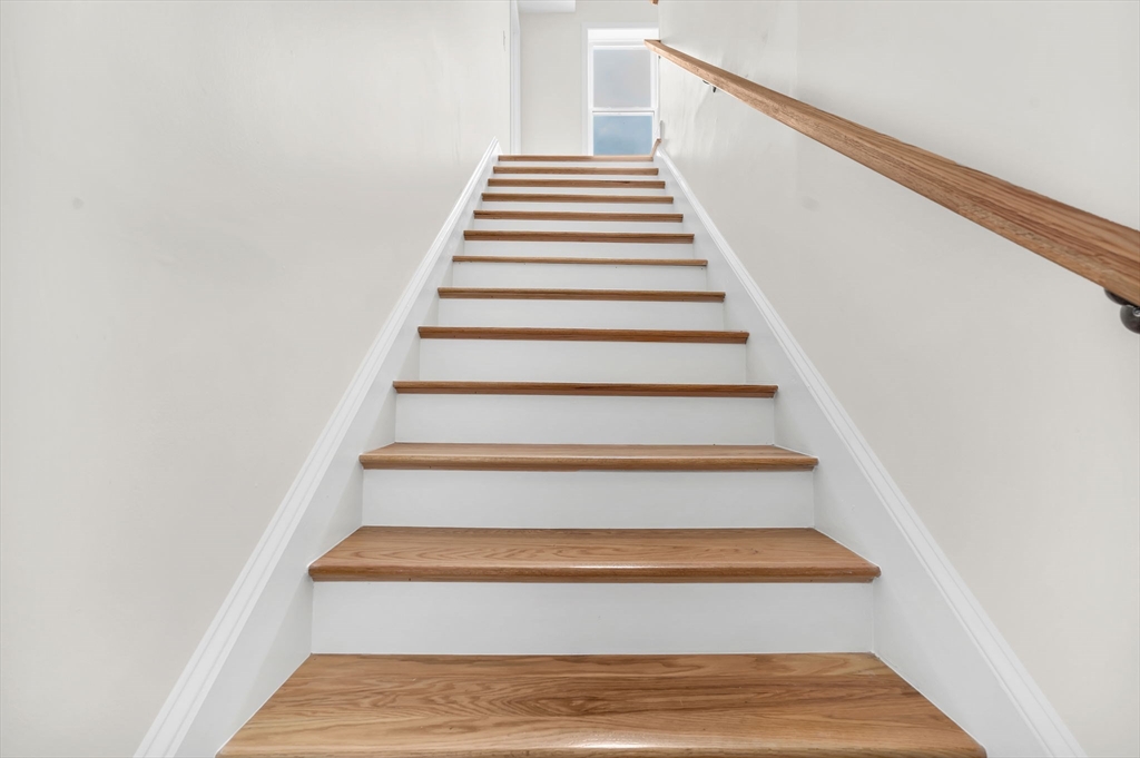 23 Pleasant St, Fitchburg