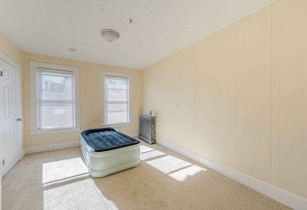 348 Walker St, Highlands