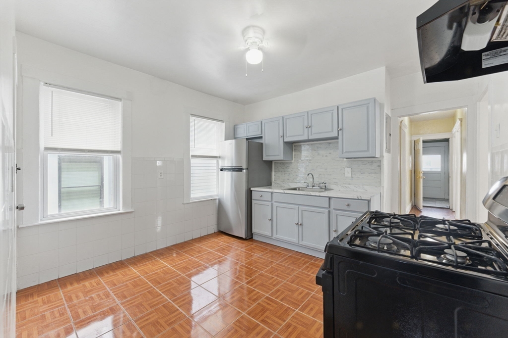 17 Hillsboro, Boston
