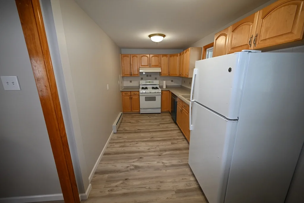 65 Lowell St, Methuen
