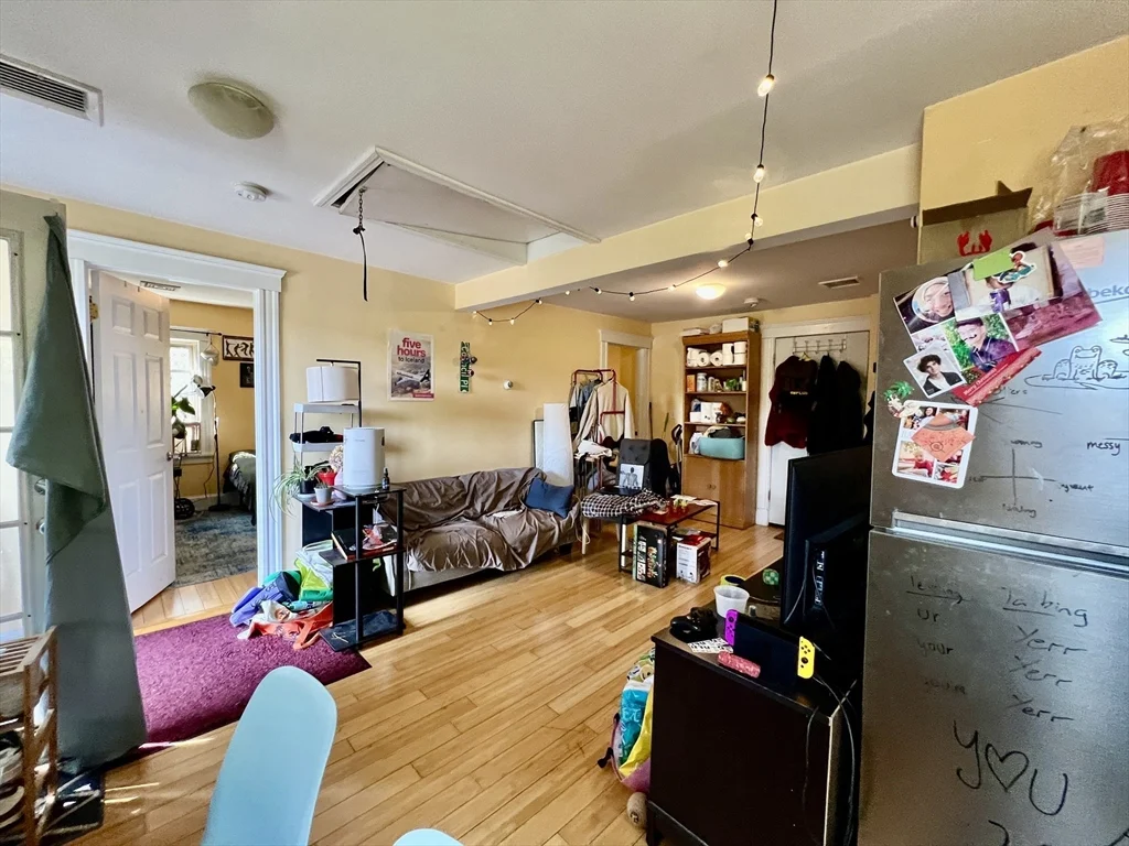 13 Centre St, Roxbury