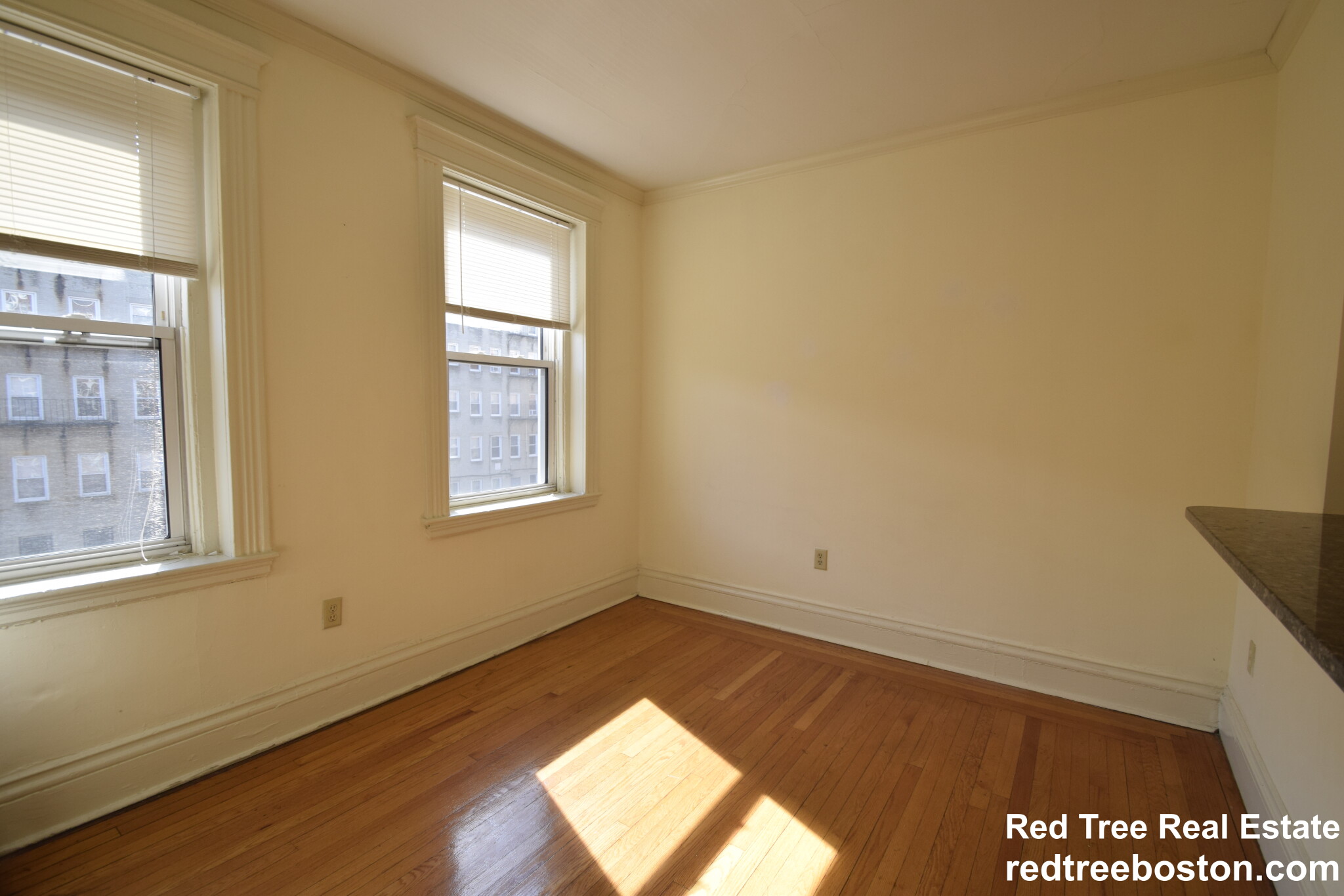 28 Queensberry St, Fenway