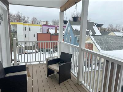 128 Pine St, The Port