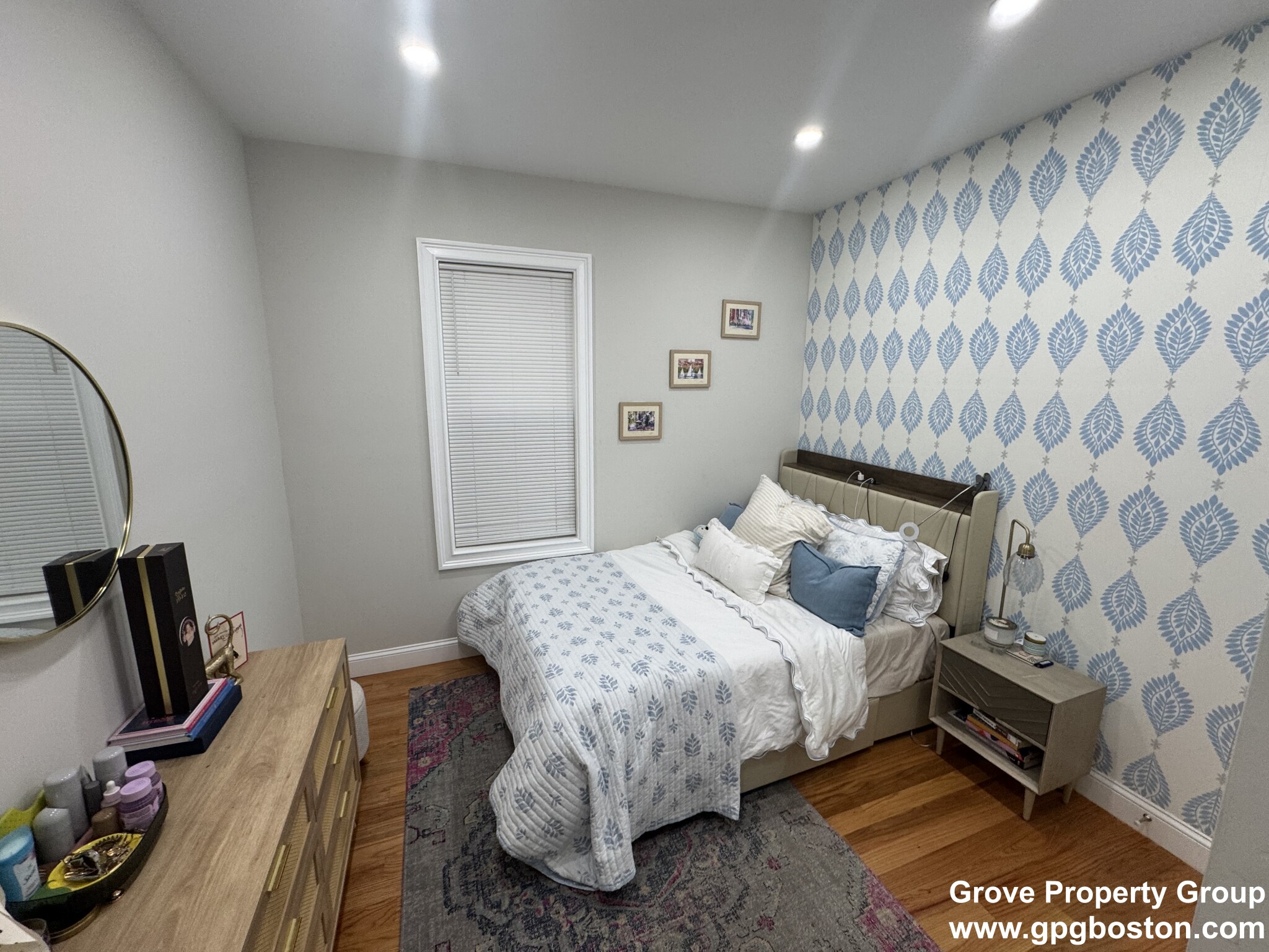 910 East 4th St, South Boston