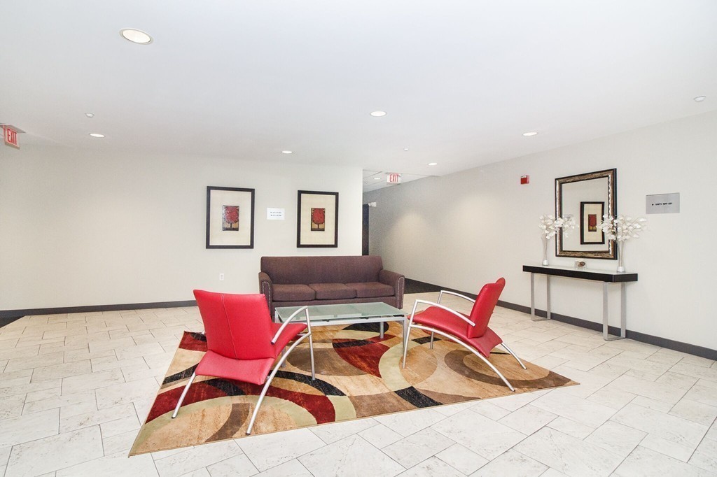 99 Chestnut Hill Ave, Brighton