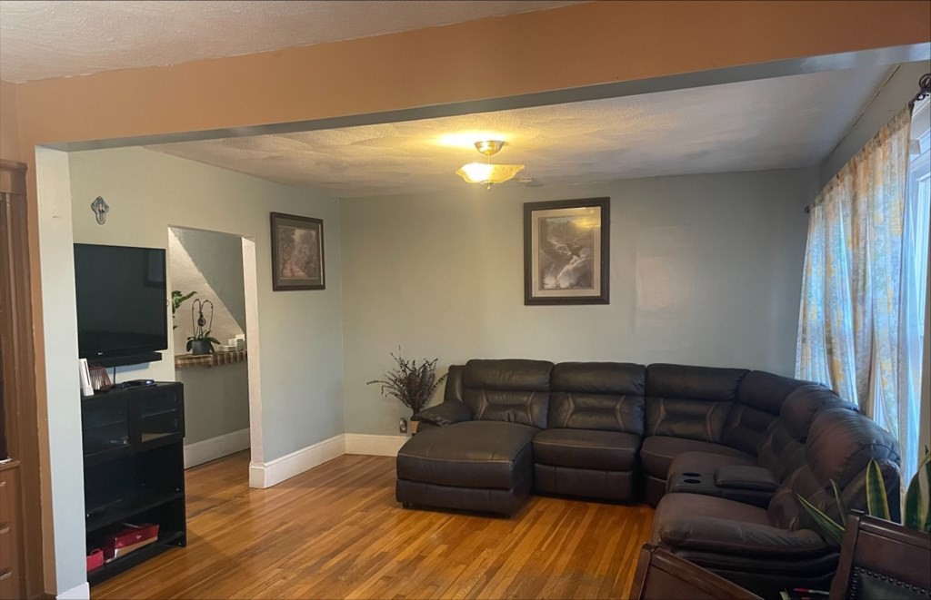 134 Suffolk Ave, Revere