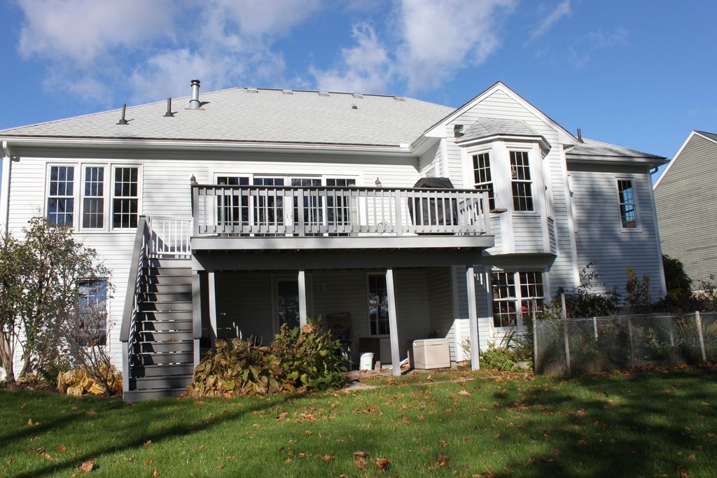 7 Deer Run Dr, Shrewsbury