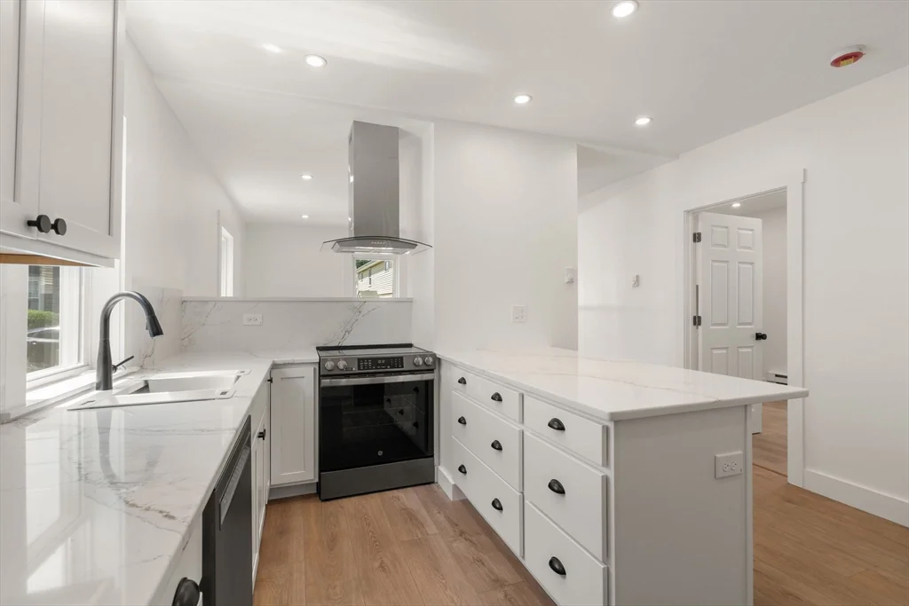 31 Wardwell Ave, Lynn
