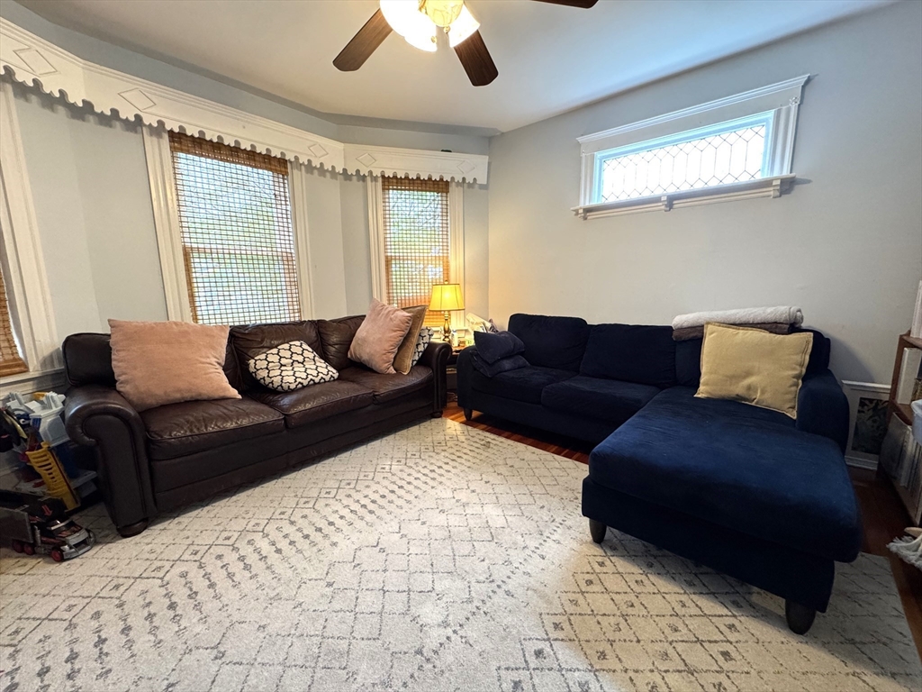 242 Belgrade Ave, Roslindale