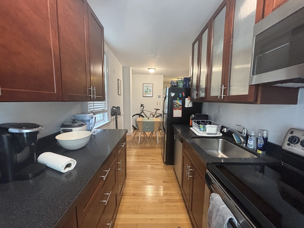 52 Strathmore, Brighton