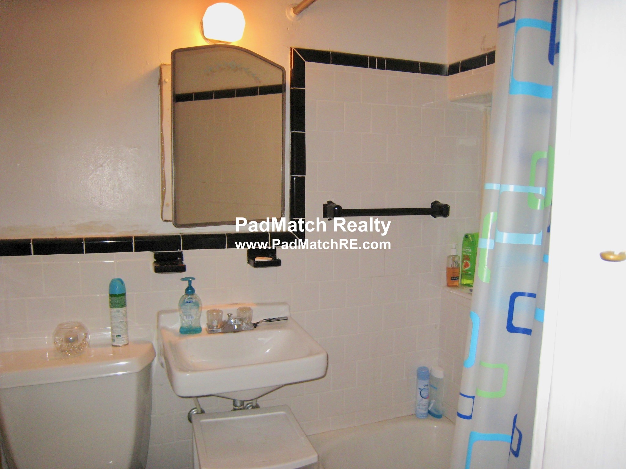 1872 Commonwealth Ave, Brighton