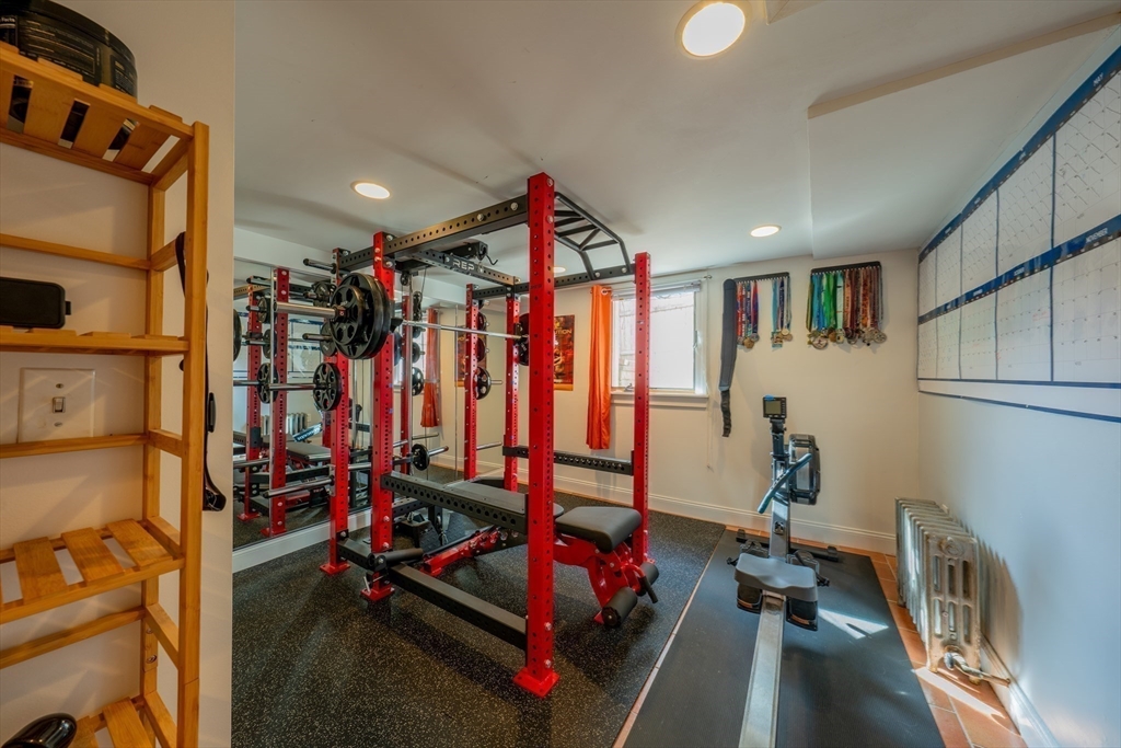 77 Columbus Ave, Prospect Hill