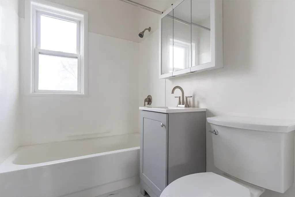 643 Rathbun, Blackstone