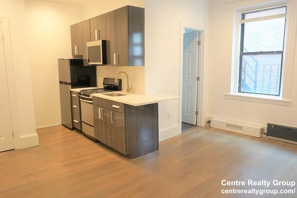 11 Queensberry St, Fenway