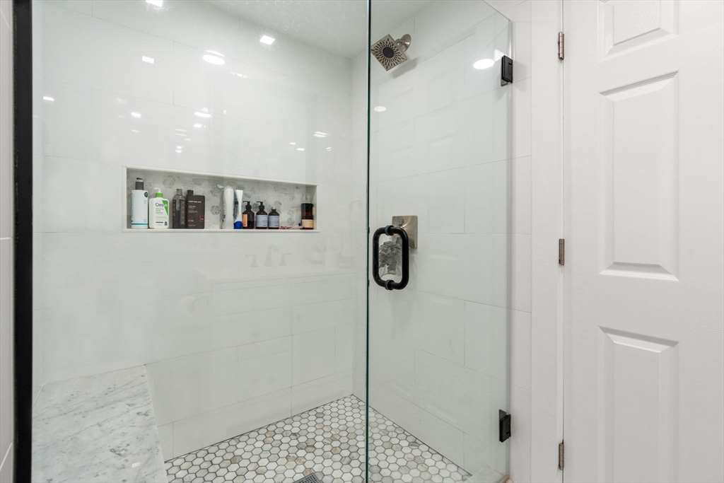 8 Melrose St, Back Bay