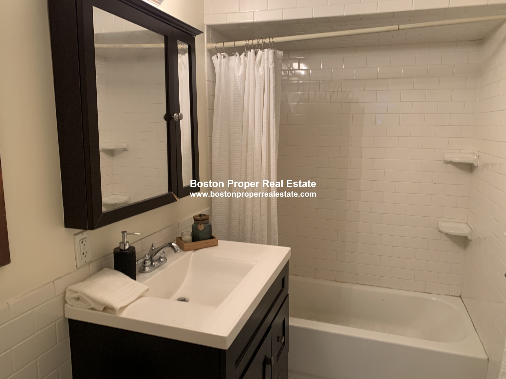 186 Commonwealth Ave, Back Bay