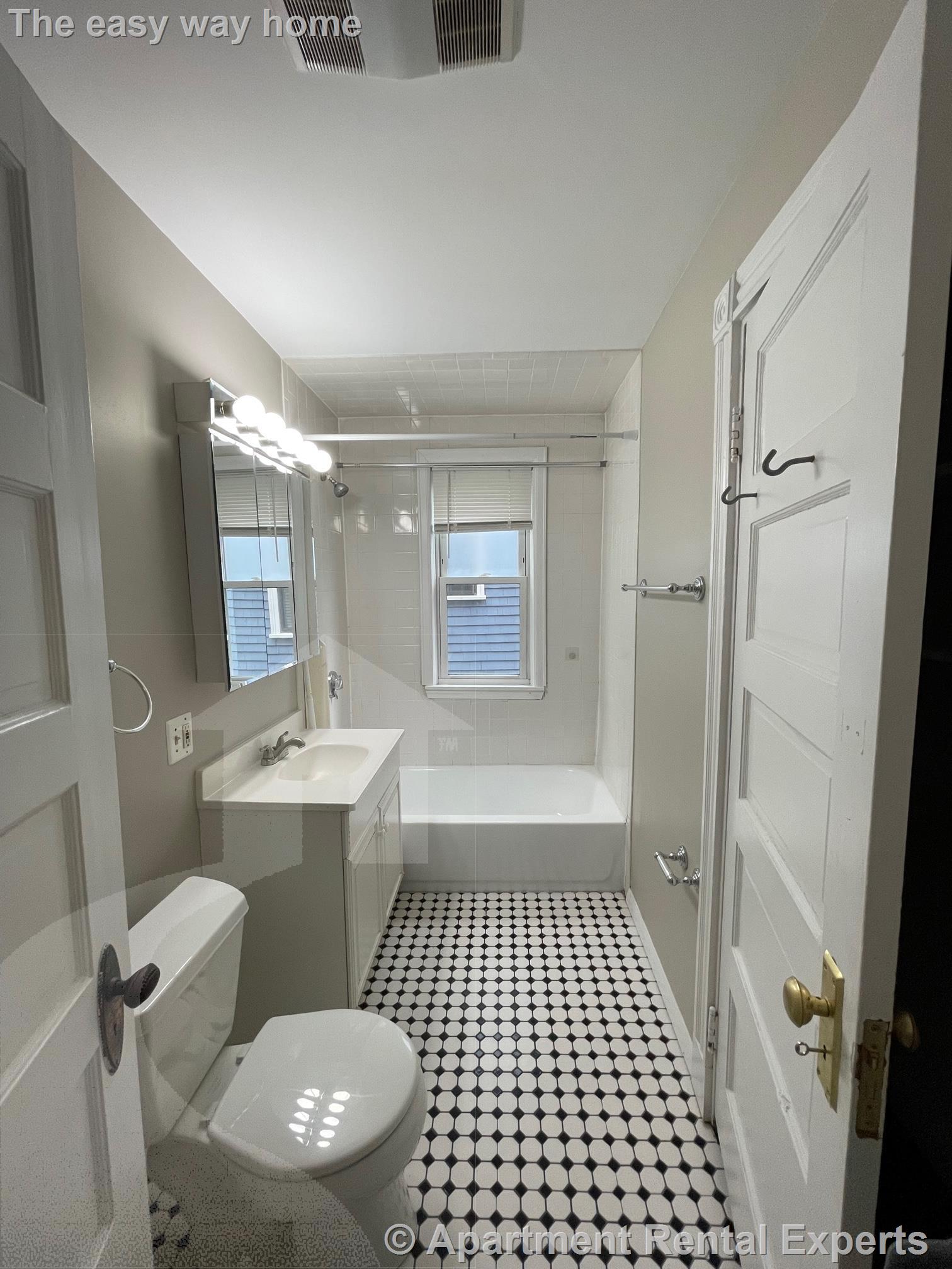 10 Cambridge Terr, Porter Square