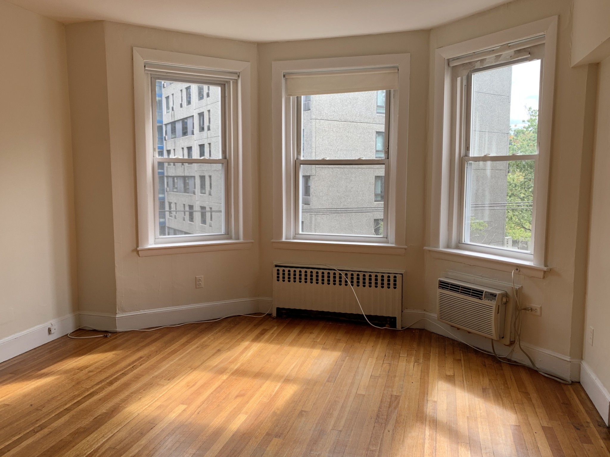 33 Lancaster Ter, Corey Hill