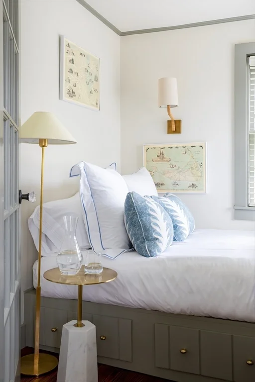 77 Sparks Ave, Nantucket