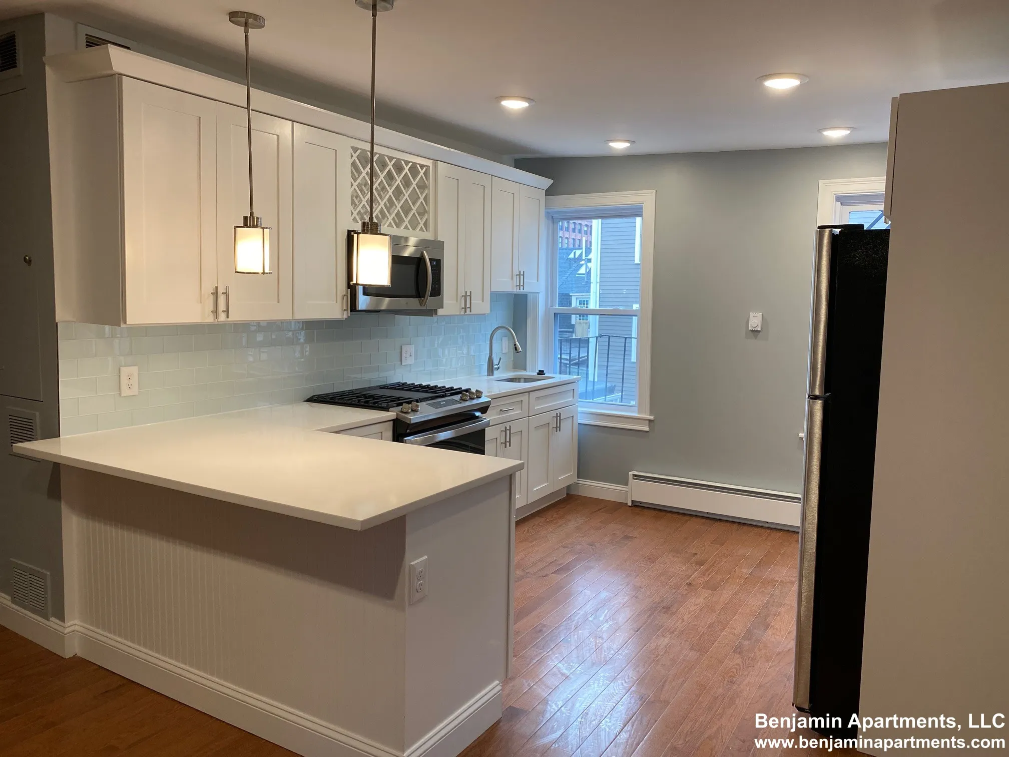 33 Chelsea St, East Boston