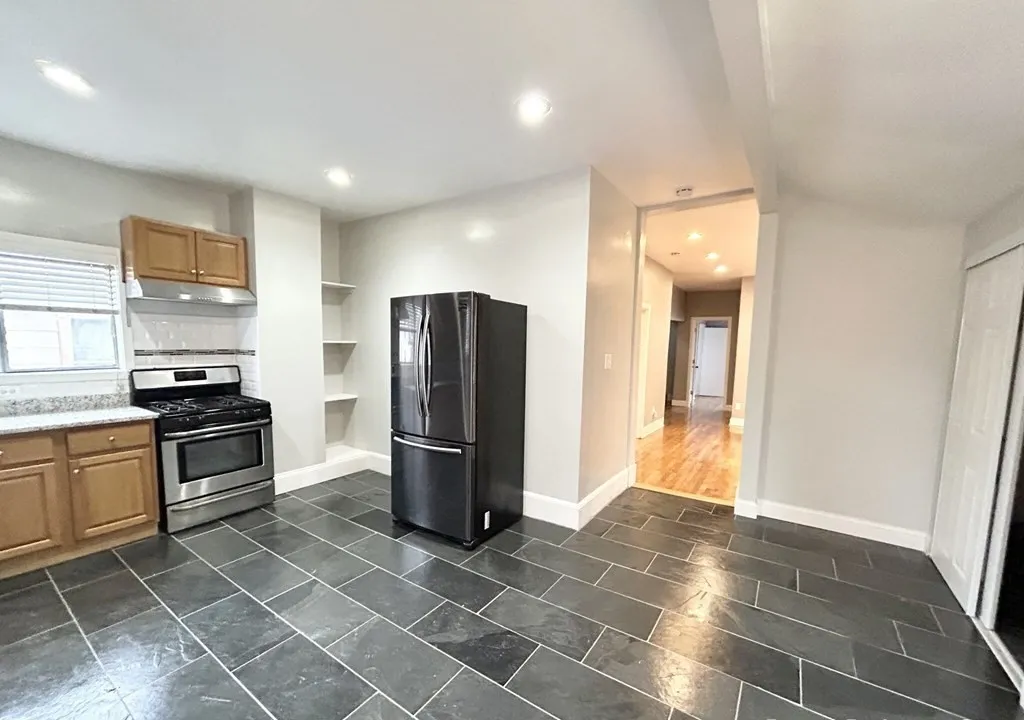 14 Batchelder St, Boston