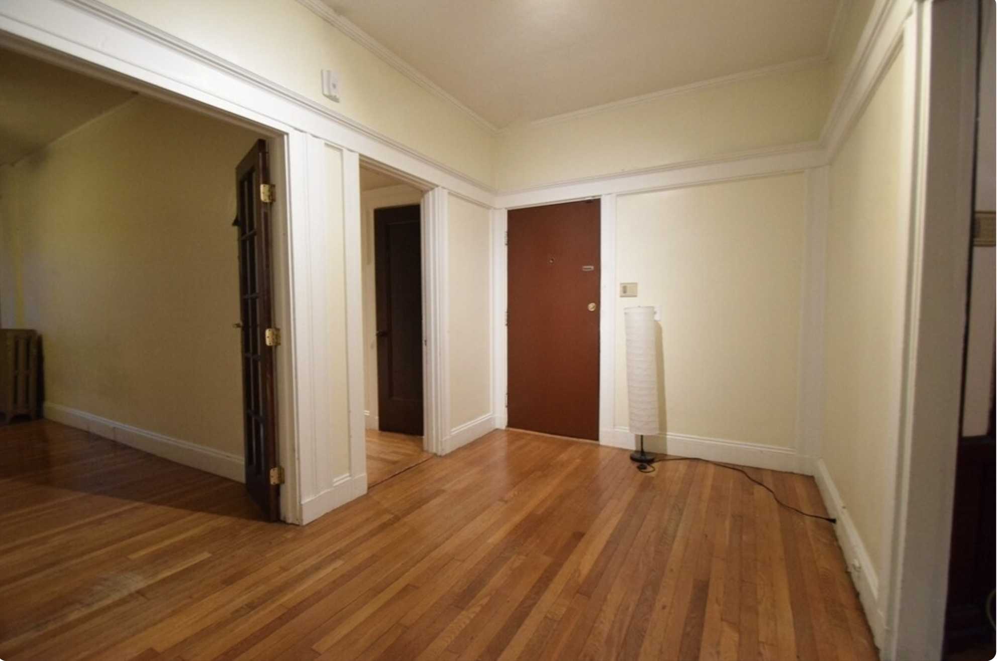 1251 Commonwealth, Brighton