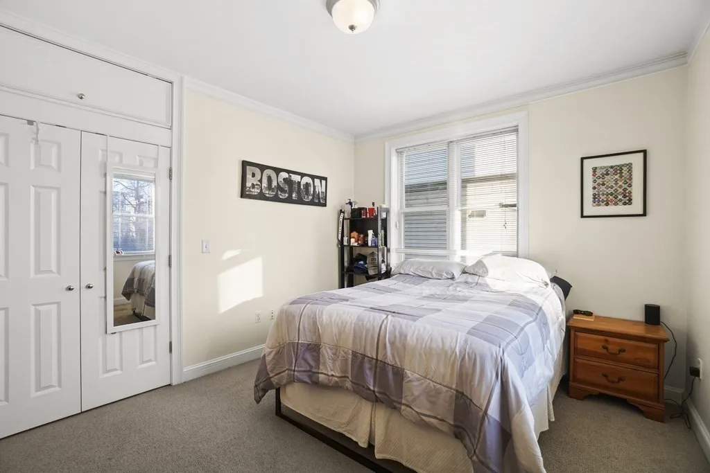 8 Howell, Dorchester