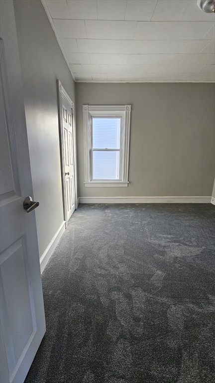 285 Hamlet St, Fall River