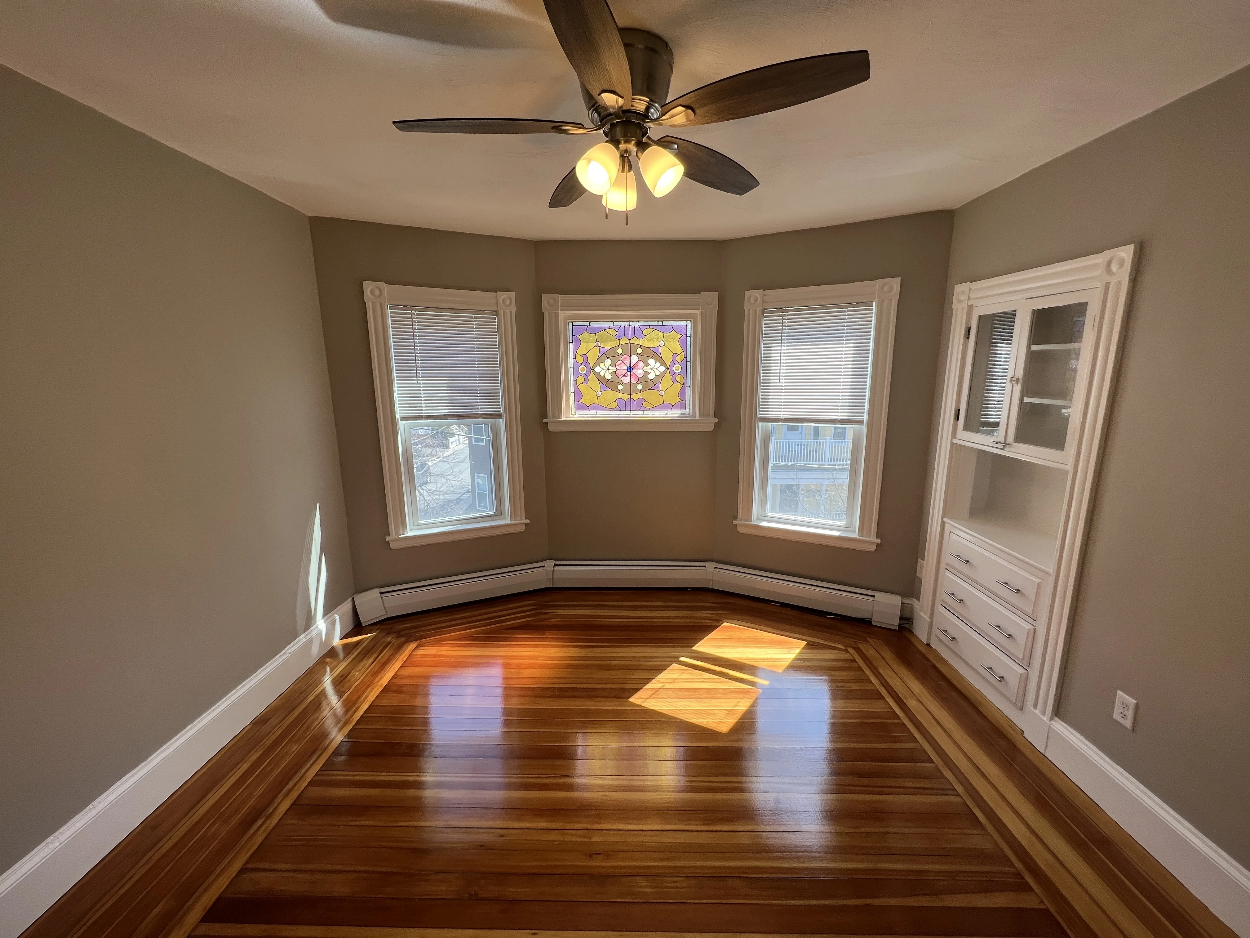 2 Gilman Ter, Winter Hill