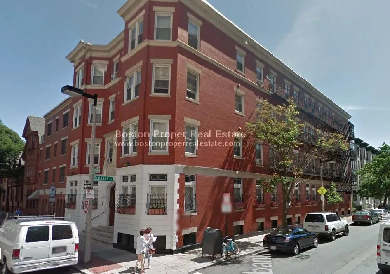 64 Hemenway St, Fenway