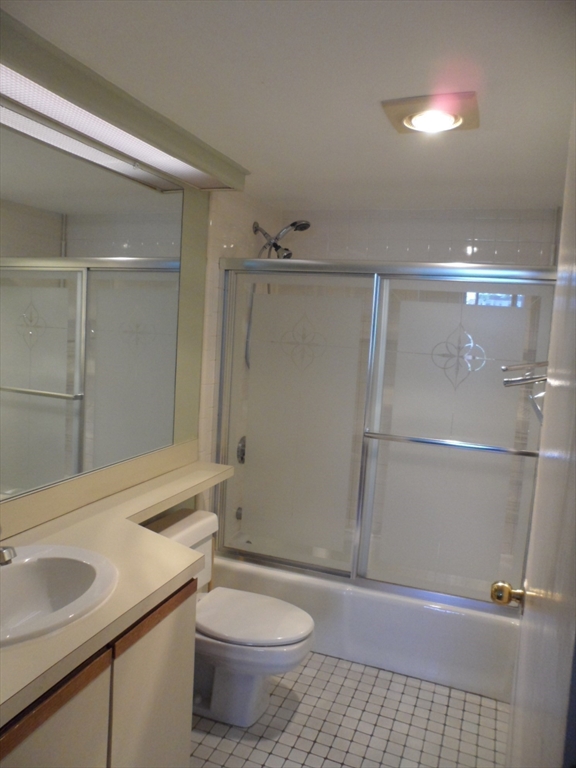 85 Brainerd Rd, Brighton