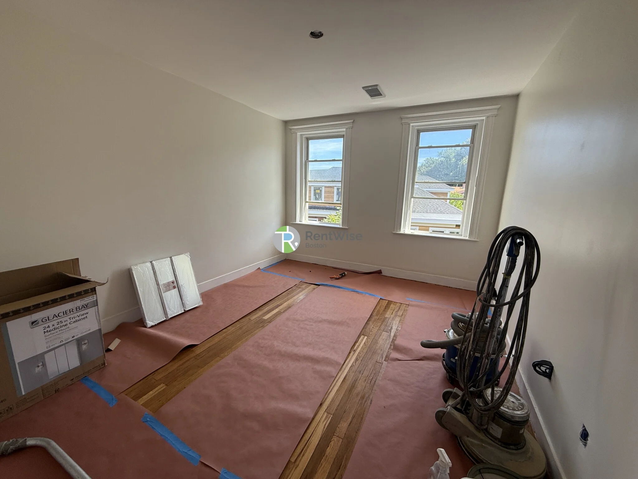 94 Brainerd Rd, Allston