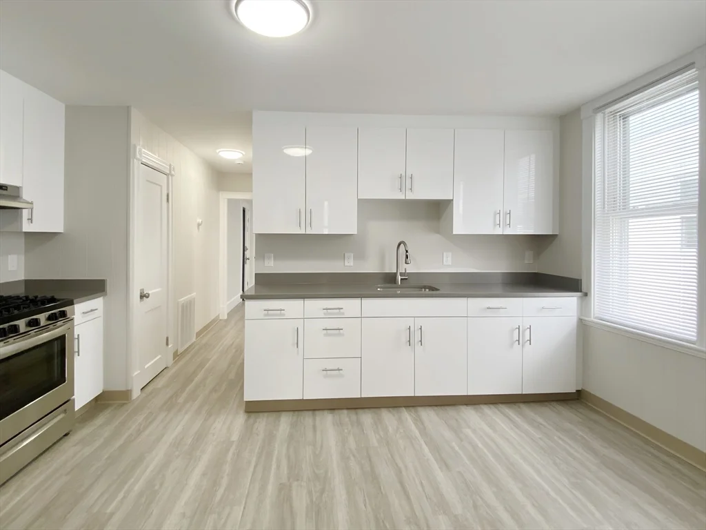 44 Jones Rd, Revere