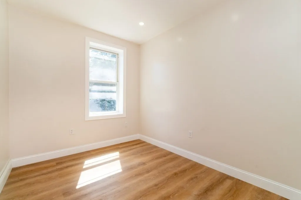 331 Centre St, Jamaica Plain